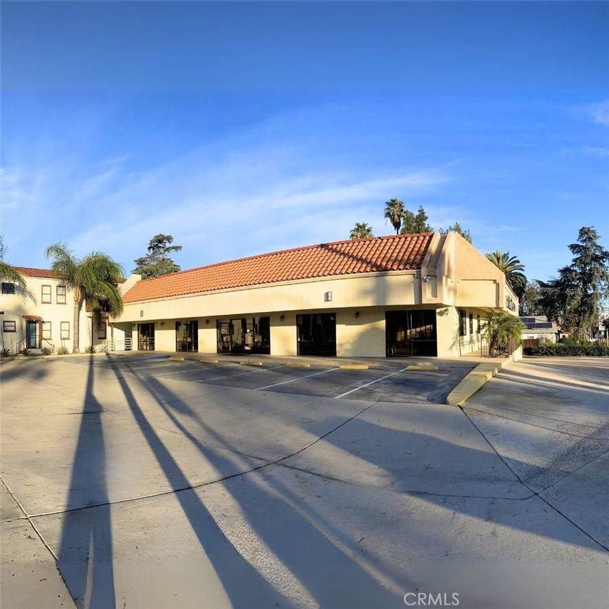 701 6th Street - Photo 1