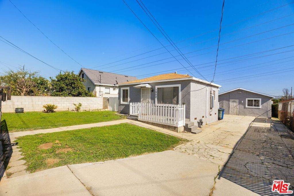 1902 Redding Avenue - Photo 1