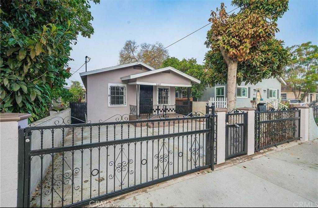 8617 Elm Street - Photo 1