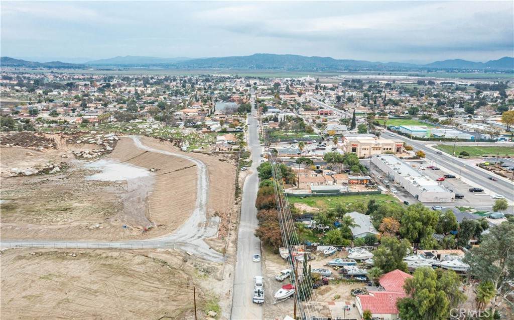 https://bt-photos.global.ssl.fastly.net/socal/orig_boomver_1_374063702-2.jpg