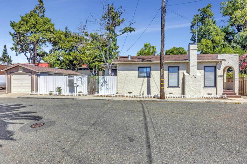 22526 Richard Place - Photo 1