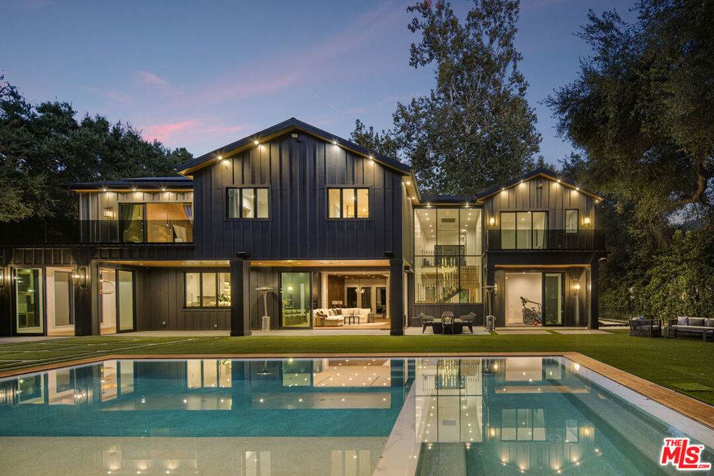 4565 Encino Avenue - Photo 1