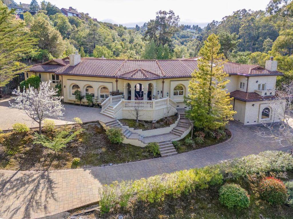 1035 Macadamia Drive - Photo 1