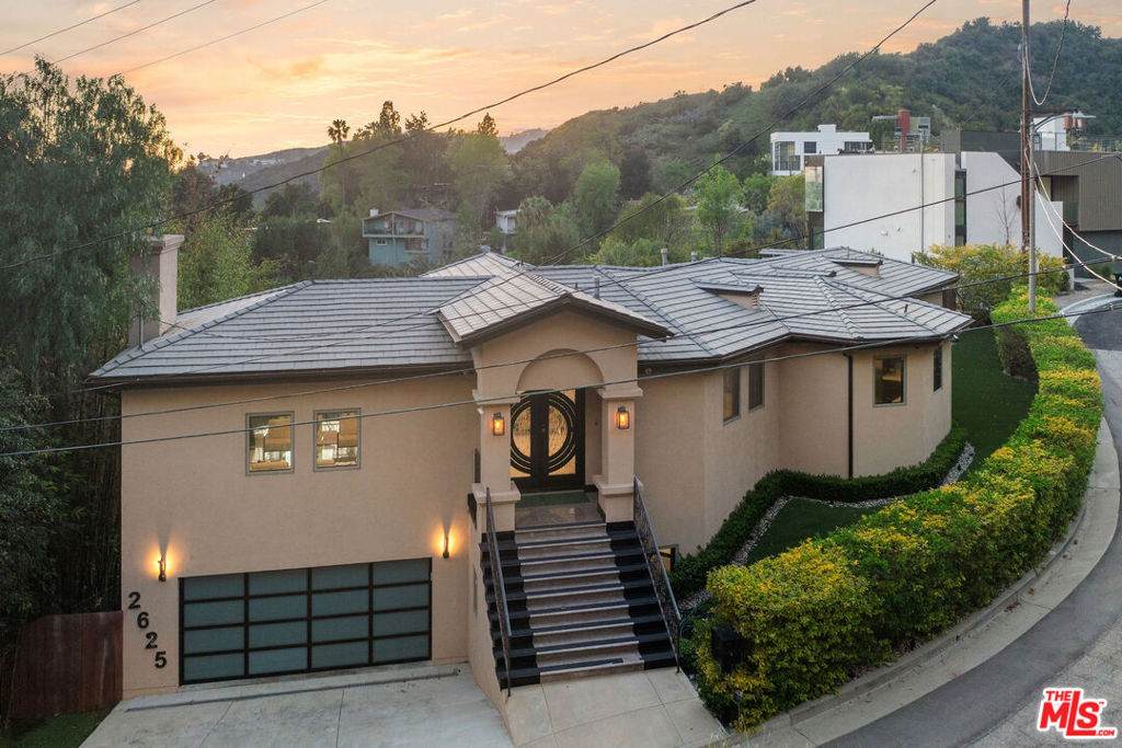 2625 Hargrave Drive - Photo 1