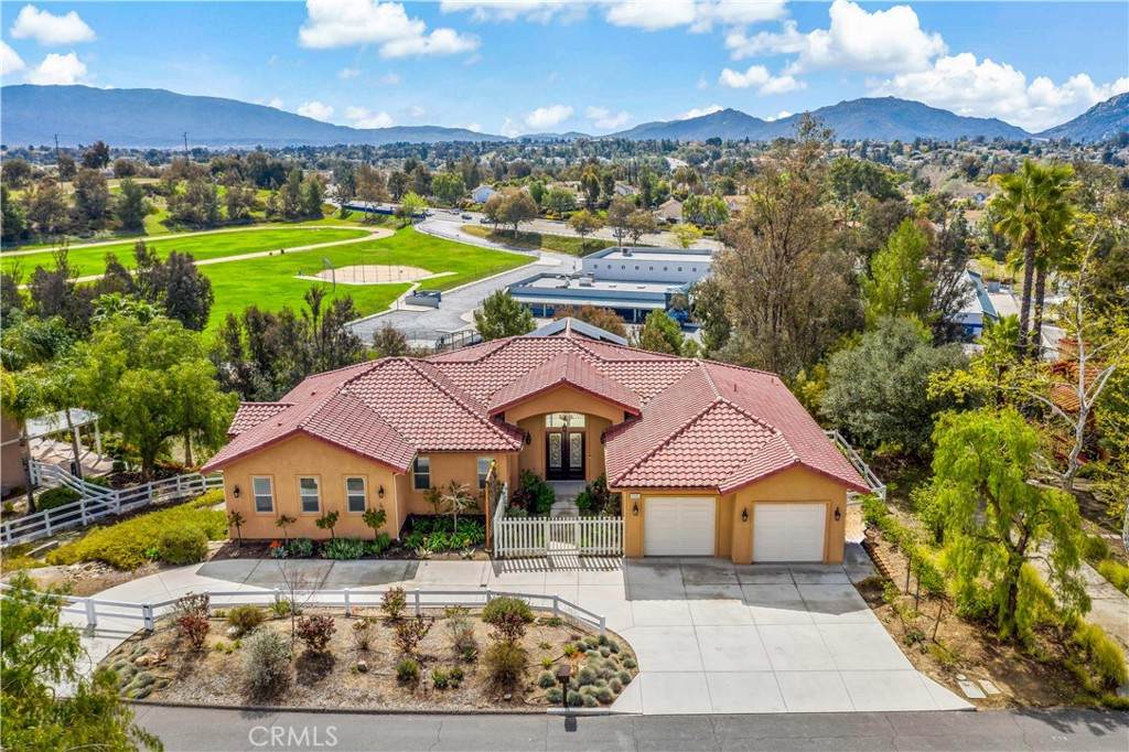 30585 San Pasqual Road - Photo 1