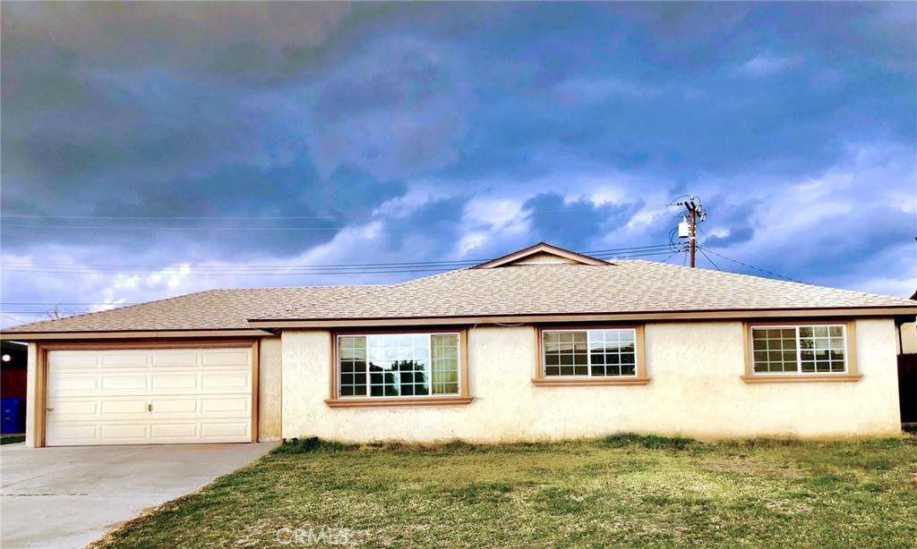 636 Pomona Avenue - Photo 1