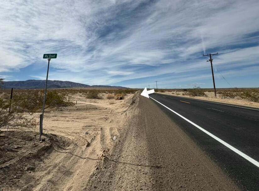 81327 29 Palms Highway - Photo 1