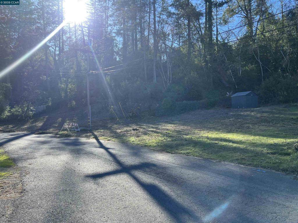 389 Circle Dr - Photo 1