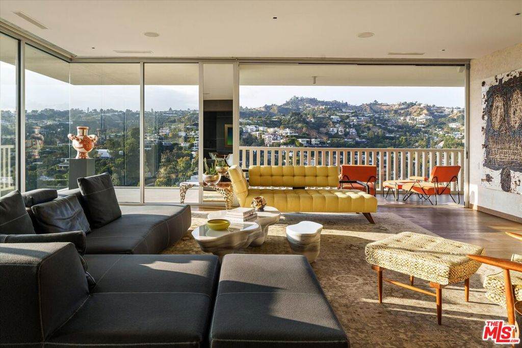 9255 Doheny Road - Photo 1