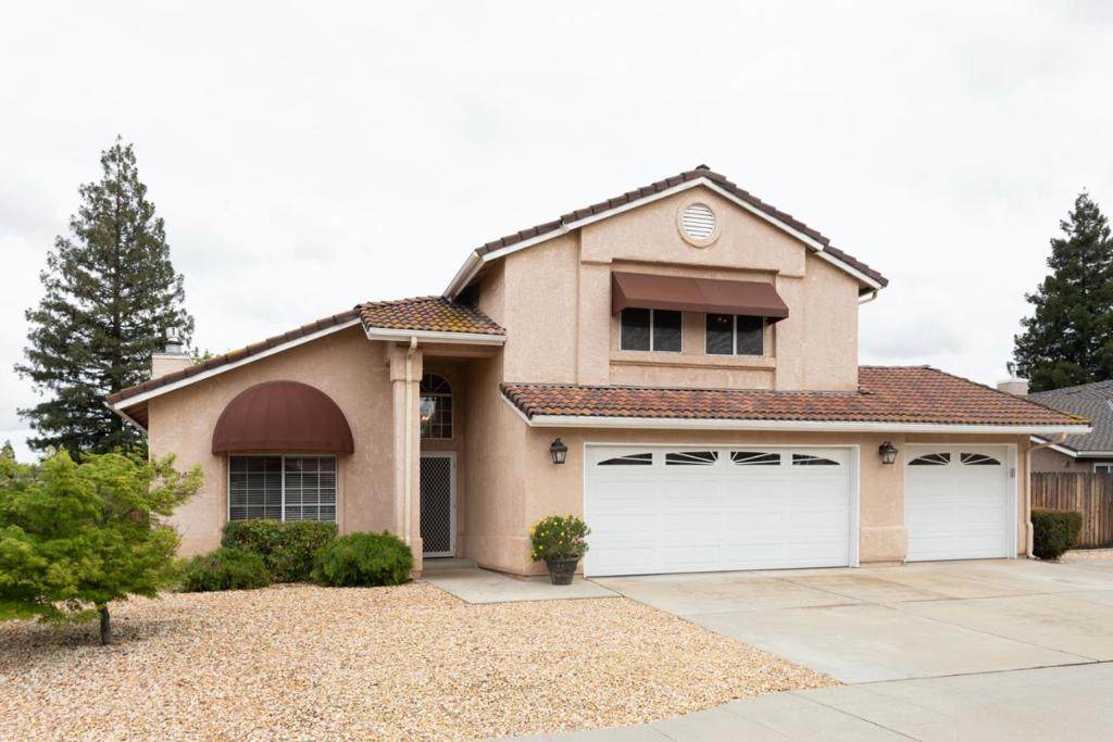 847 Amber Avenue - Photo 1
