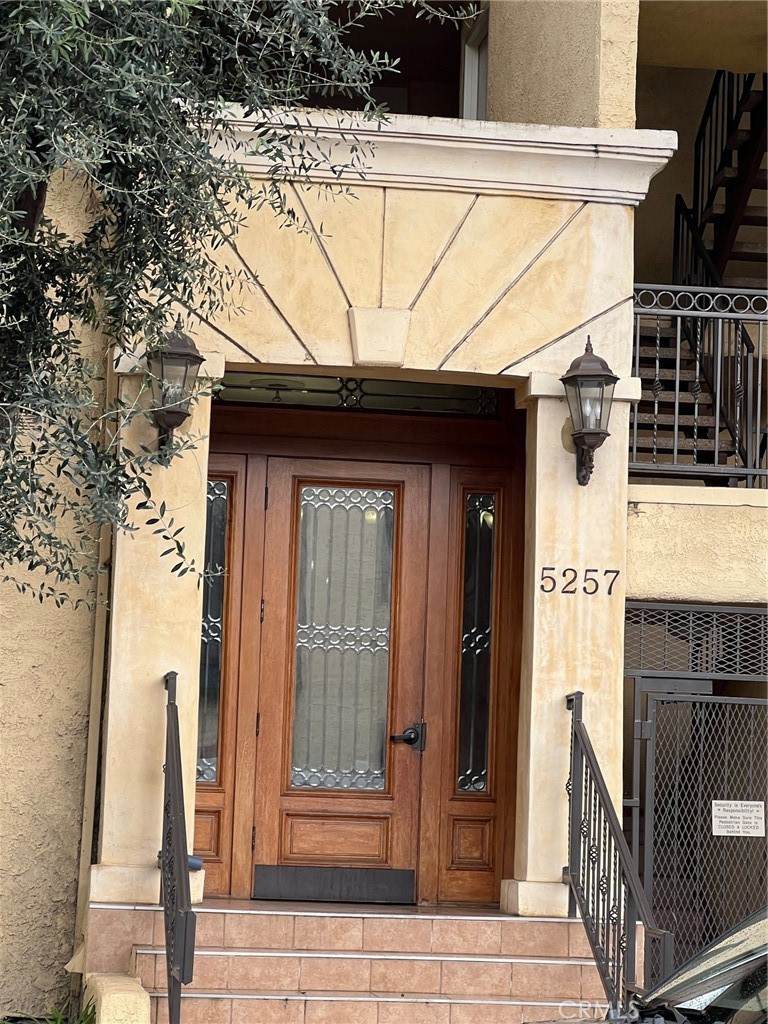 5257 Radford Avenue - Photo 1