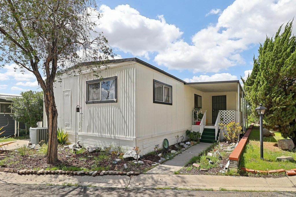 8712 Magnolia - Photo 1