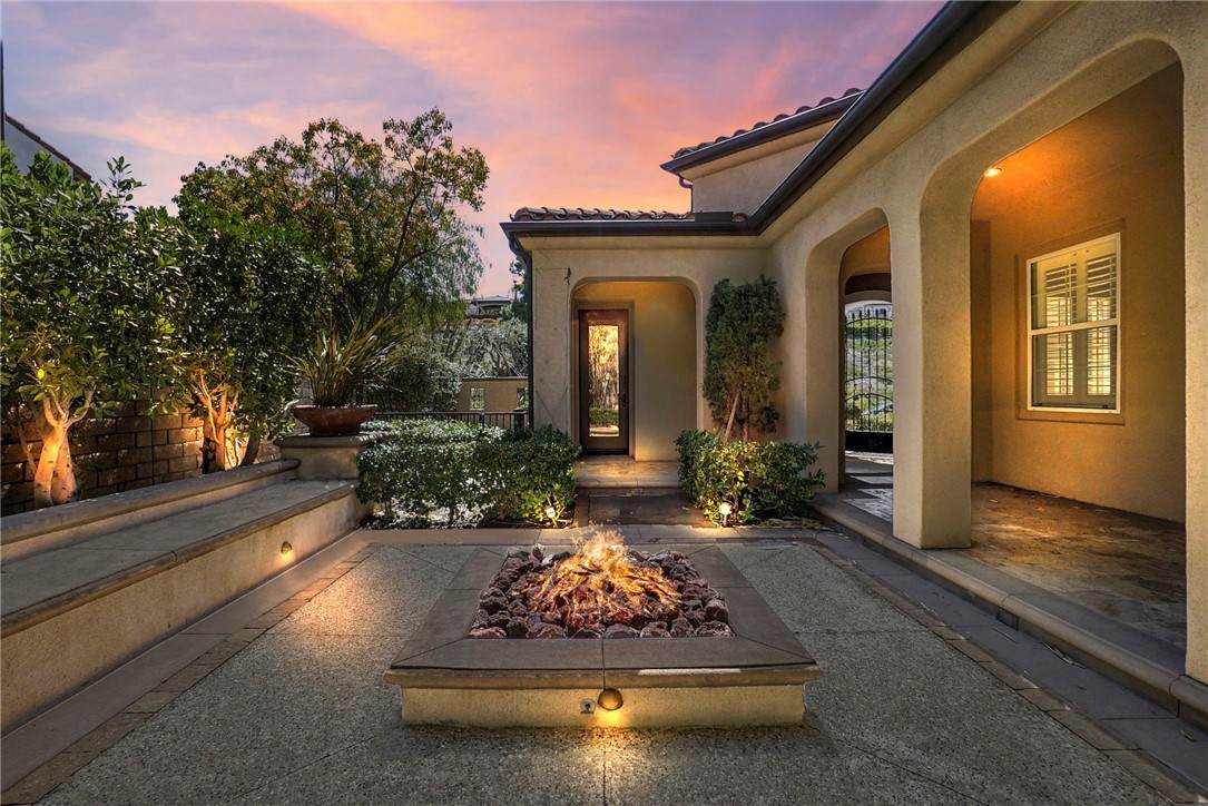 https://bt-photos.global.ssl.fastly.net/socal/orig_boomver_1_374215189-2.jpg