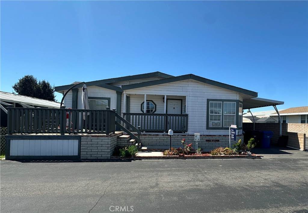 9080 Bloomfield Avenue - Photo 1