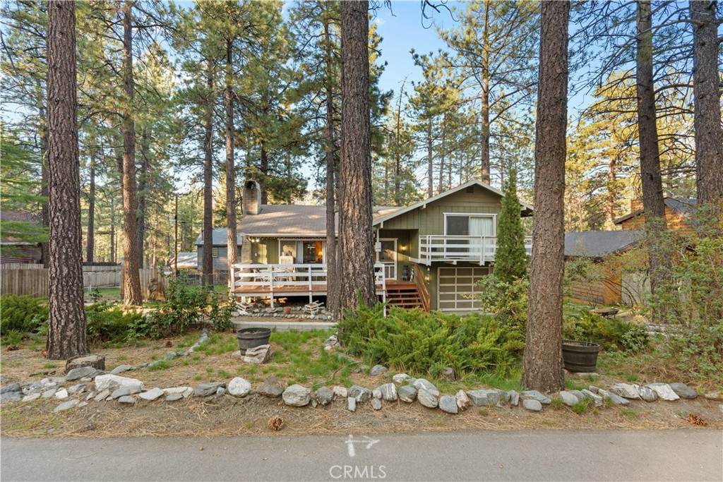 1130 Robin Road - Photo 1
