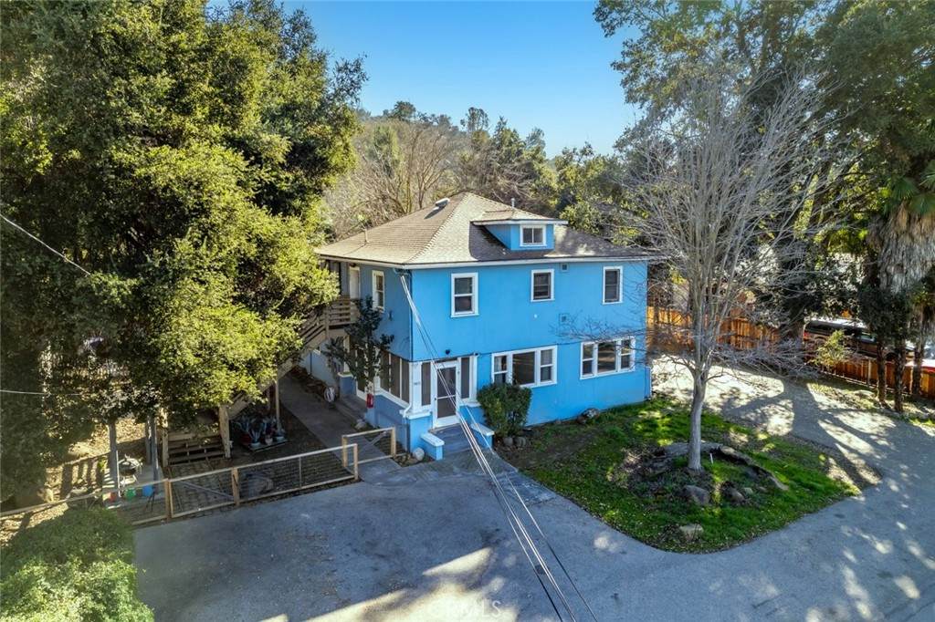 5401 Capistrano Avenue - Photo 1