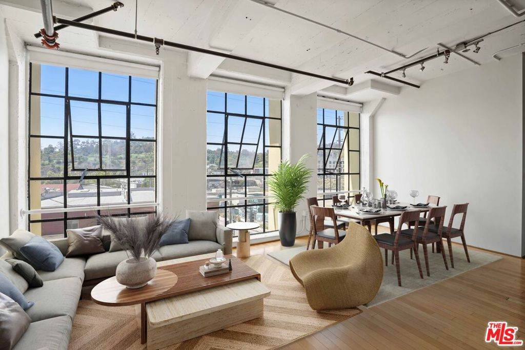 200 San Fernando Road - Photo 1