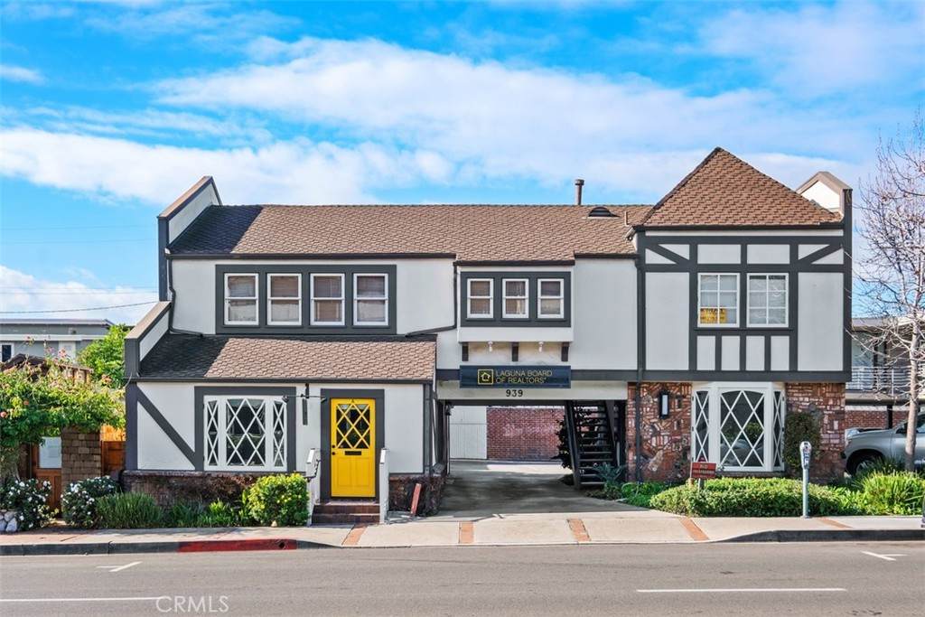 939 Glenneyre Street - Photo 1