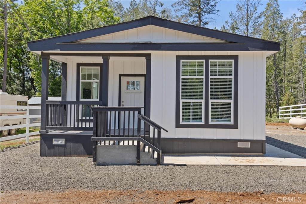 13733 Andover Drive - Photo 1