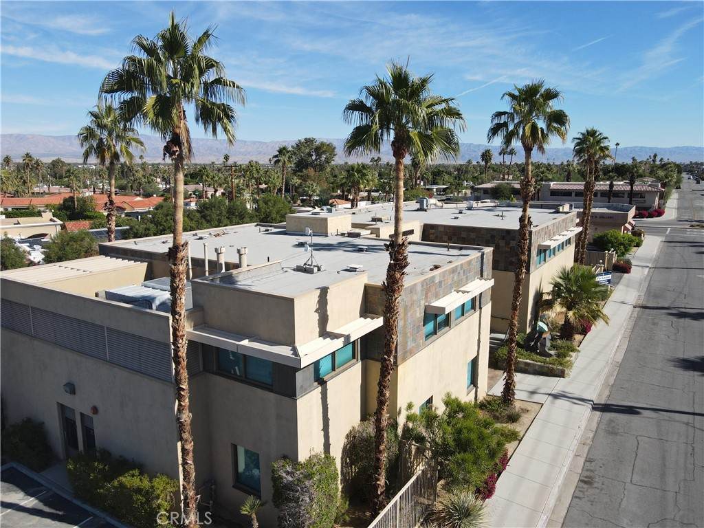 https://bt-photos.global.ssl.fastly.net/socal/orig_boomver_1_374271404-2.jpg