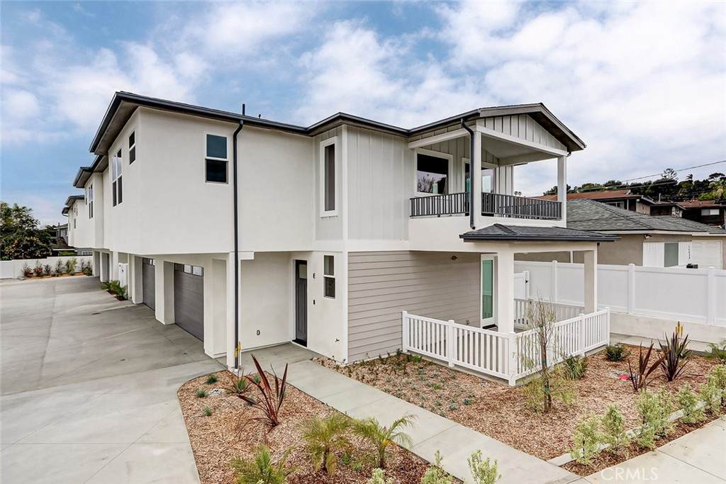 26016 Oak Street - Photo 1