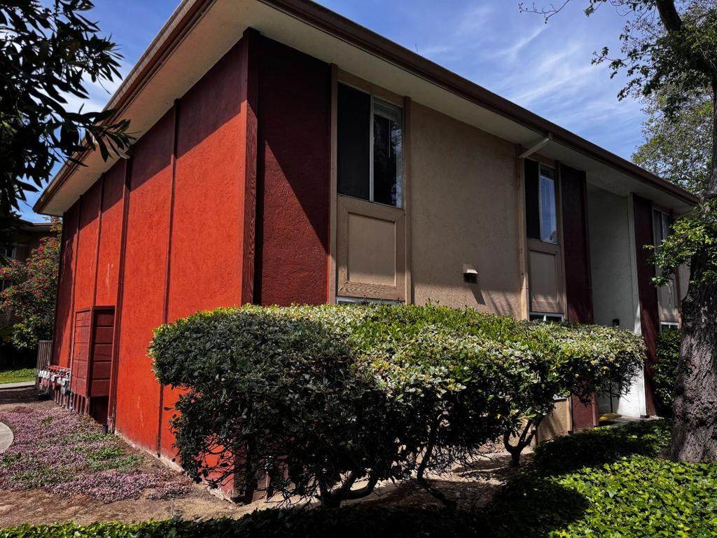 2755 Country Drive - Photo 1