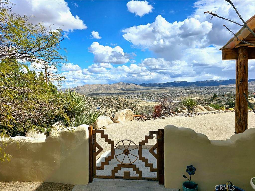https://bt-photos.global.ssl.fastly.net/socal/orig_boomver_1_374293177-2.jpg