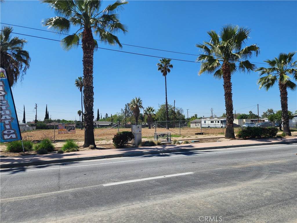 https://bt-photos.global.ssl.fastly.net/socal/orig_boomver_1_374319904-2.jpg