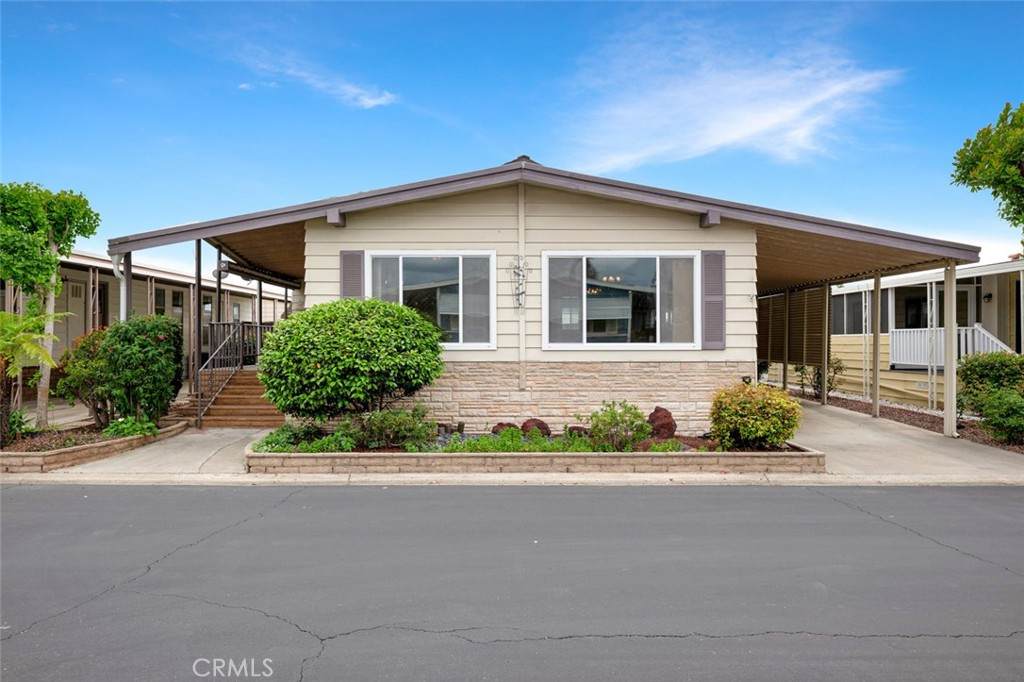 24701 Raymond Way - Photo 1