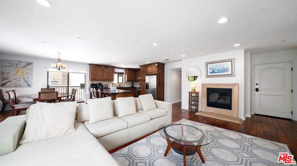 1146 Hacienda Place - Photo 1