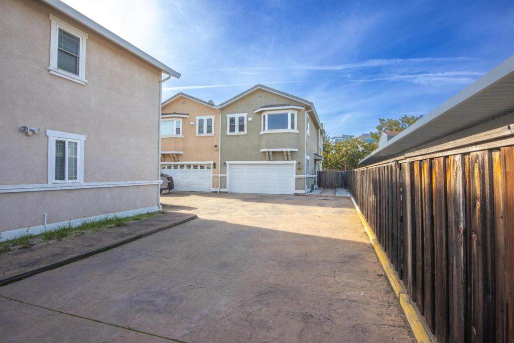 20089 Wisteria Street - Photo 1