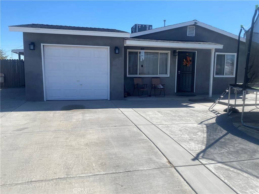 631 Chateau Way - Photo 1