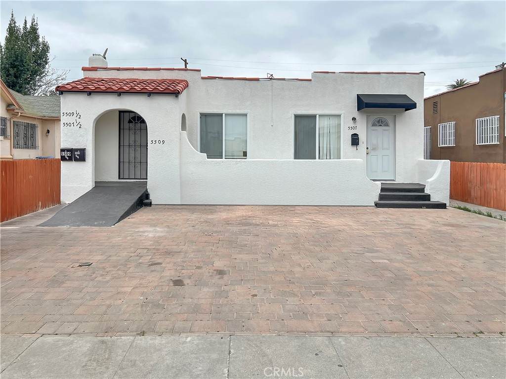 5507 Manhattan Place - Photo 1