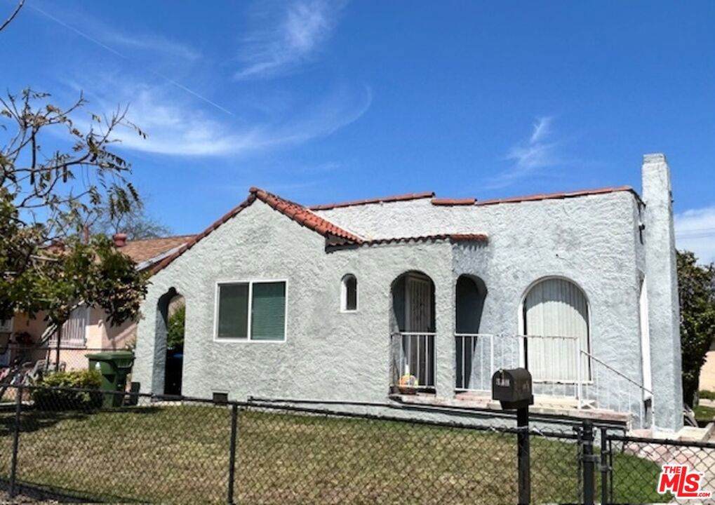 319 113th Street - Photo 1