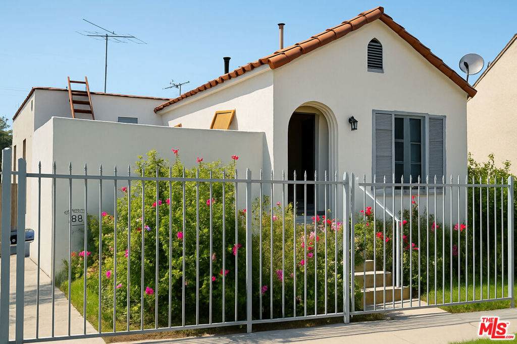 507 Coronado Street - Photo 1