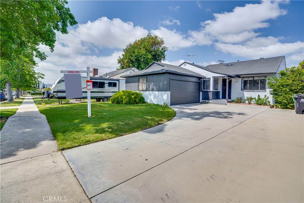 6255 Satsuma Avenue - Photo 1