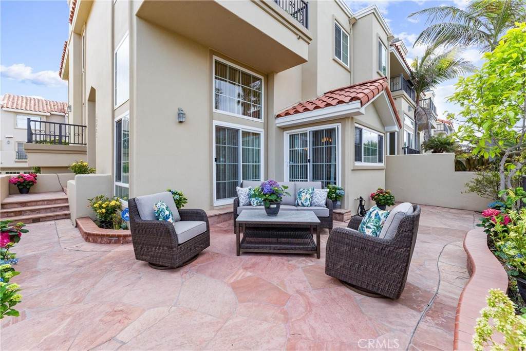https://bt-photos.global.ssl.fastly.net/socal/orig_boomver_1_374382183-2.jpg