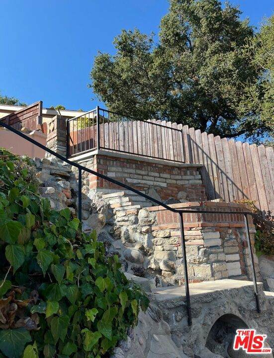 https://bt-photos.global.ssl.fastly.net/socal/orig_boomver_1_374385716-2.jpg