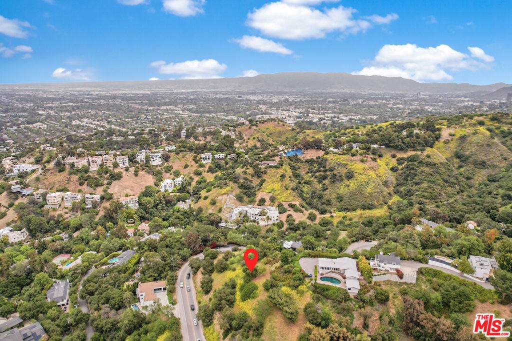 3301 Coldwater Canyon Avenue - Photo 1
