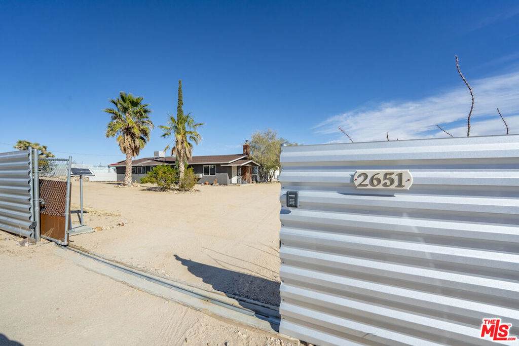 https://bt-photos.global.ssl.fastly.net/socal/orig_boomver_1_374394883-2.jpg