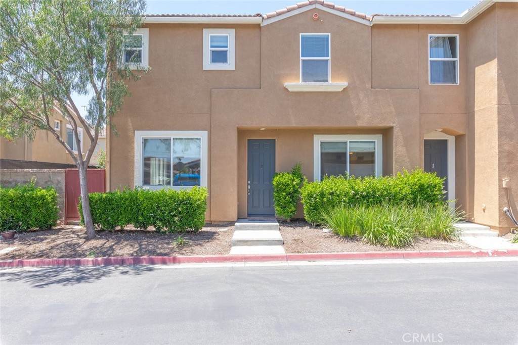 27435 Larabee Court - Photo 1
