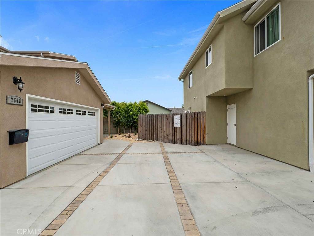 https://bt-photos.global.ssl.fastly.net/socal/orig_boomver_1_374398687-2.jpg