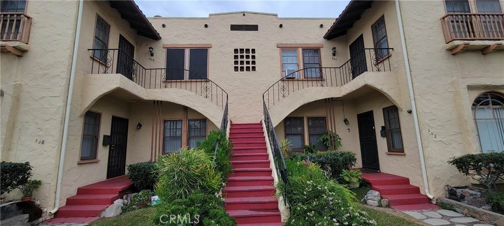 502 Wellington Avenue - Photo 1
