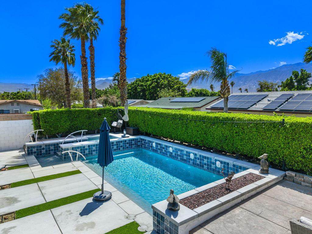 https://bt-photos.global.ssl.fastly.net/socal/orig_boomver_1_374412559-2.jpg