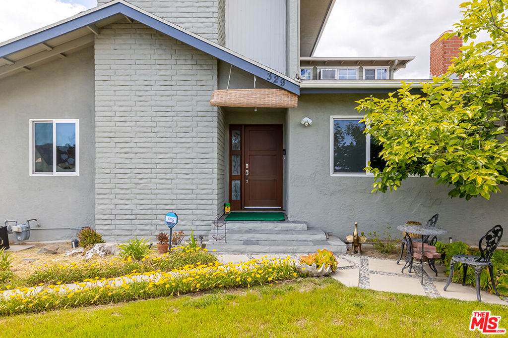 329 Thompson Avenue - Photo 1