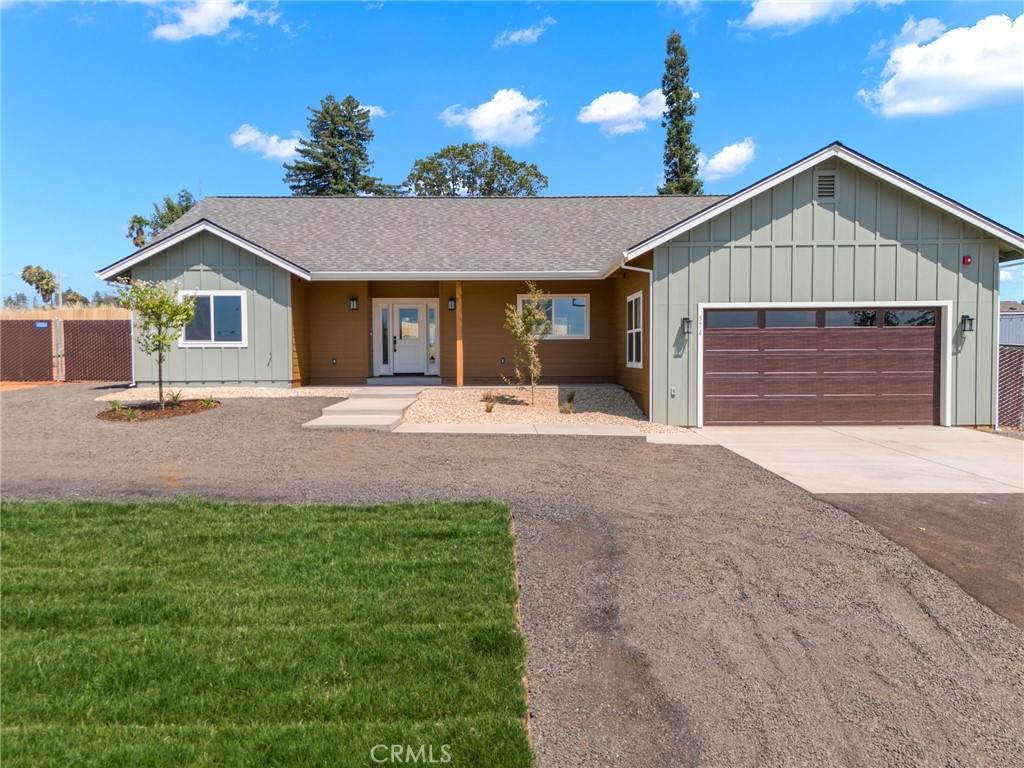 574 Hillcrest Dr - Photo 1