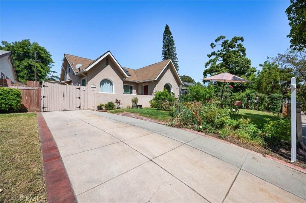 1841 6th Street - Photo 1