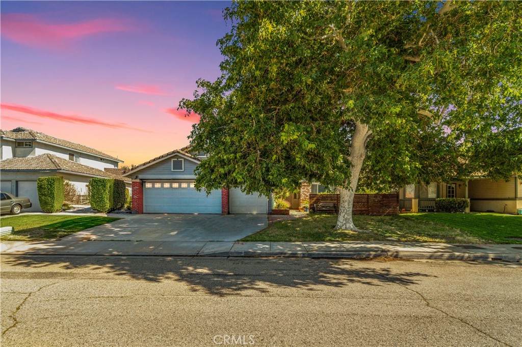 2553 Gemstone Avenue - Photo 1