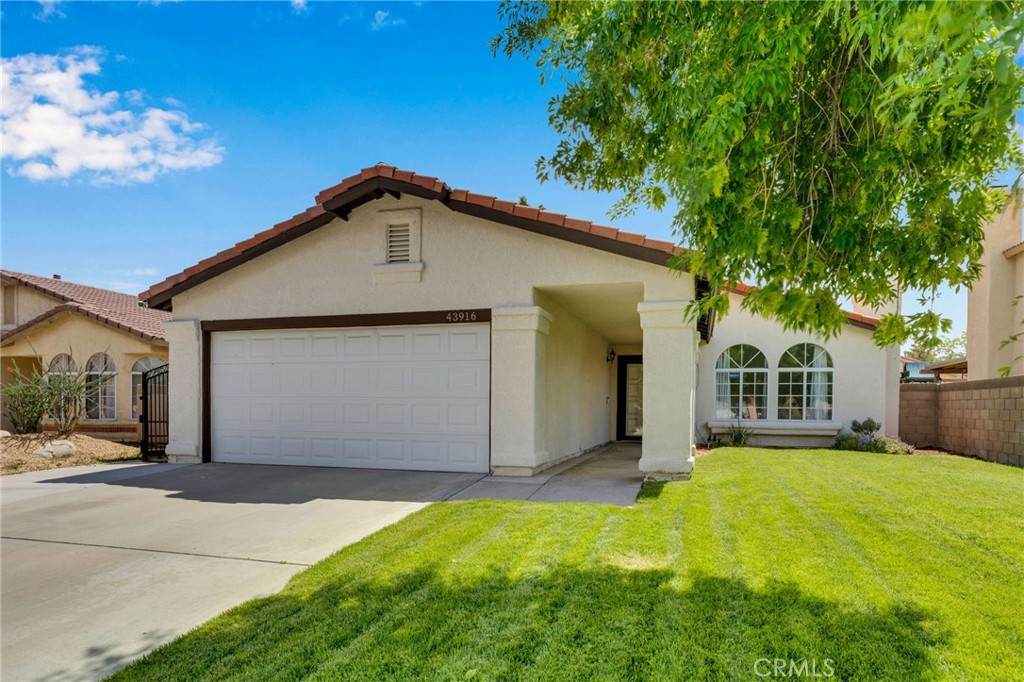 43916 Silver Bow Road - Photo 1