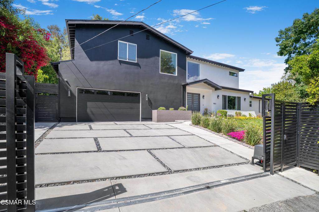 19067 Sprague Street - Photo 1